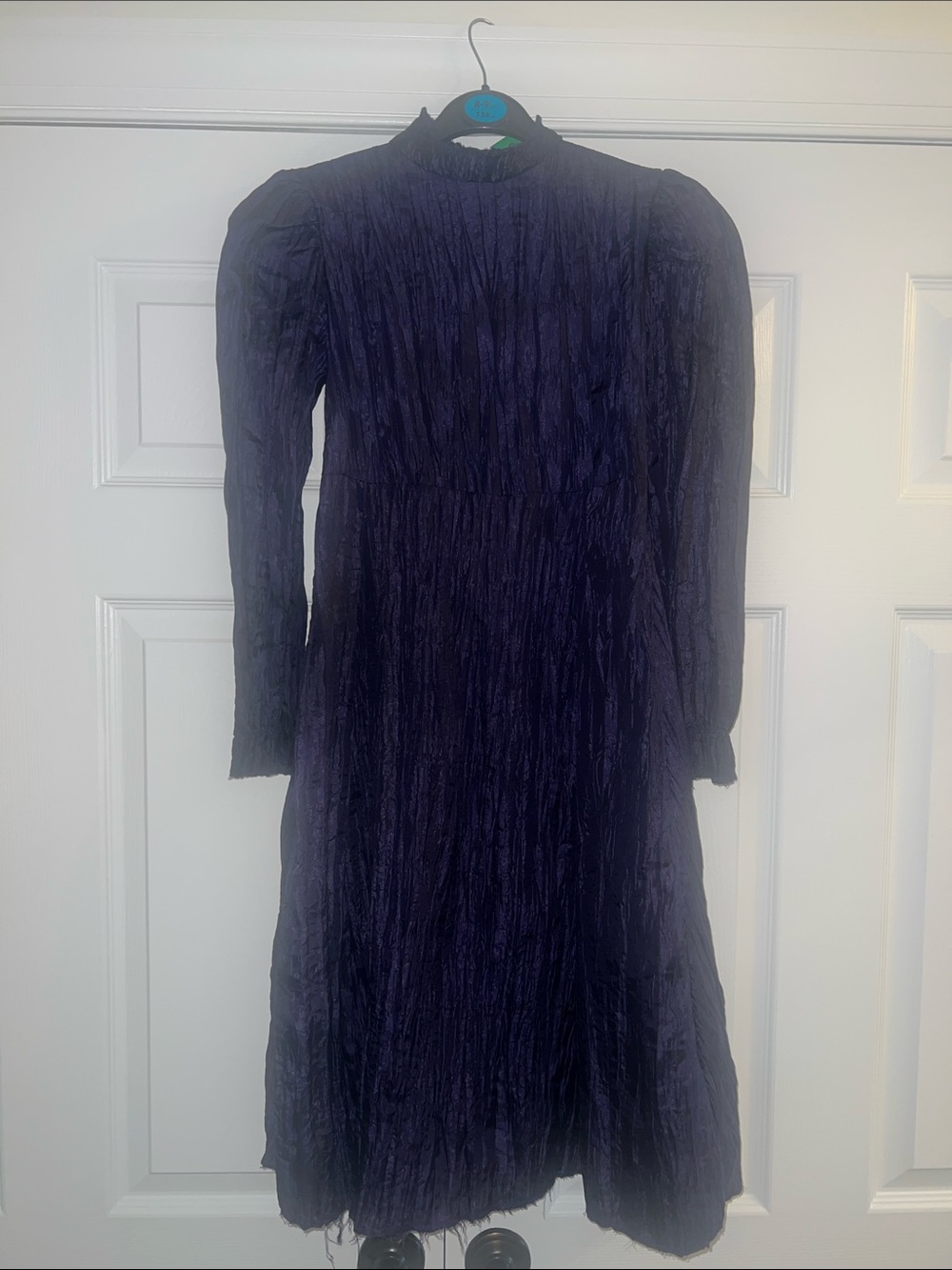 Wicked Elphaba Halloween Costume - Kids Small - Sleeve Crinkle Dress - Navy